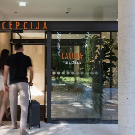 Aparthotel Laguna Deluxe - Terme Krka 3*