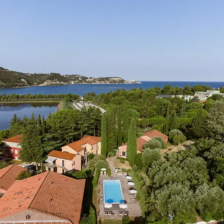Aparthotel Laguna Deluxe - Terme Krka 3*